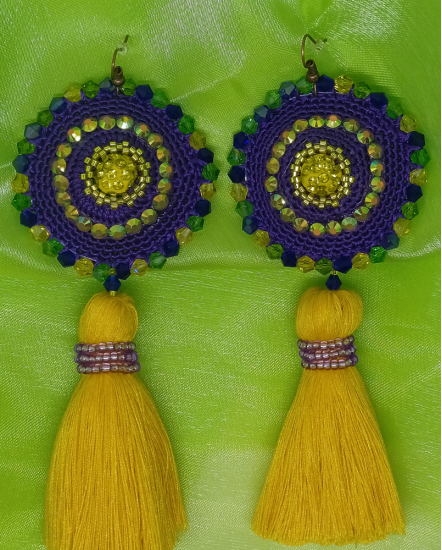 Háčkované  dizajnové náušnice "Fialový princ"